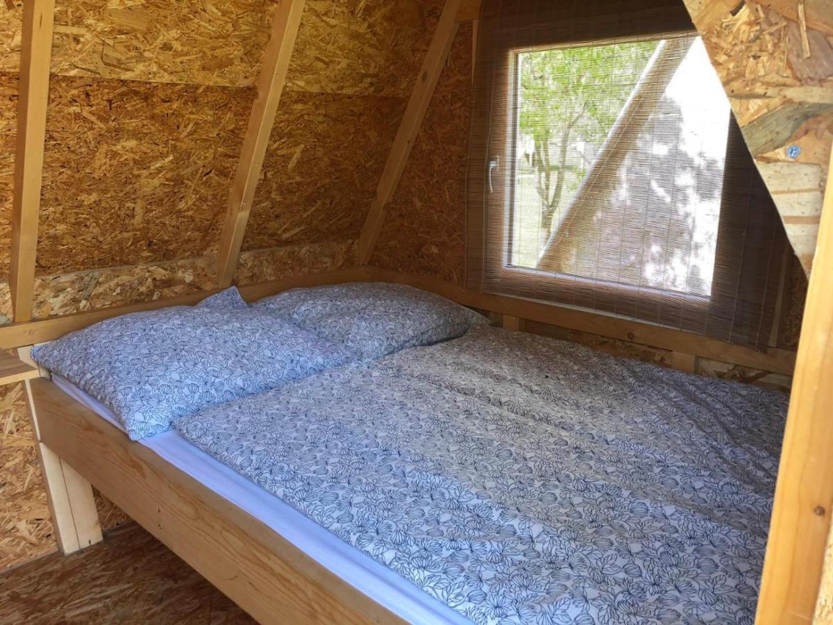 Una Kamp 호텔 보산스카 크루파 외부 사진