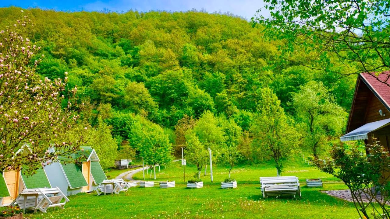Una Kamp 호텔 보산스카 크루파 외부 사진